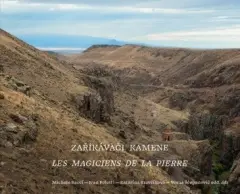 Zaříkávači kamene. Les magiciens de la pierre - obrázek
